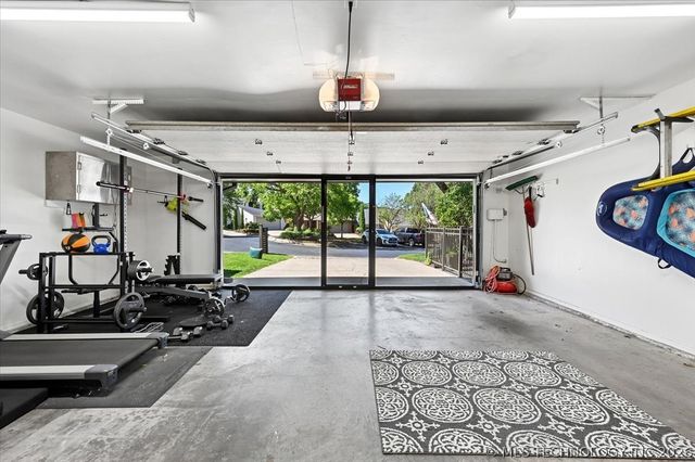 3813 E 64th Place, Tulsa, OK 74136