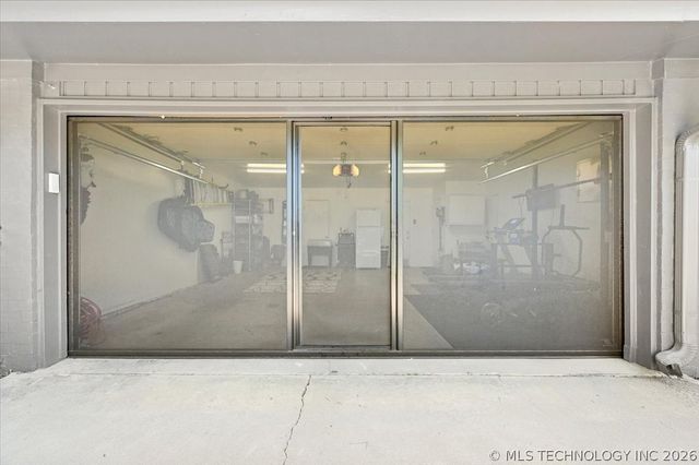 3813 E 64th Place, Tulsa, OK 74136