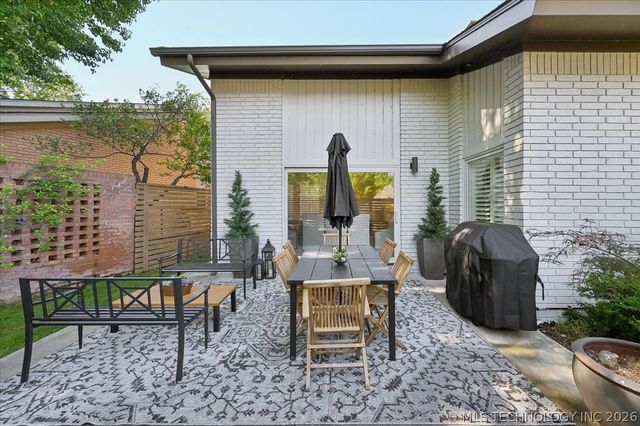3813 E 64th Place, Tulsa, OK 74136