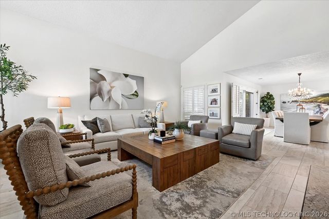 3813 E 64th Place, Tulsa, OK 74136