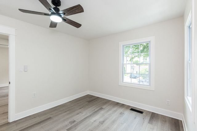 1009 43rd Ave, N, Nashville, TN 37209