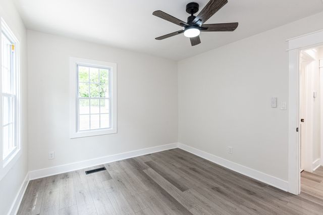 1009 43rd Ave, N, Nashville, TN 37209
