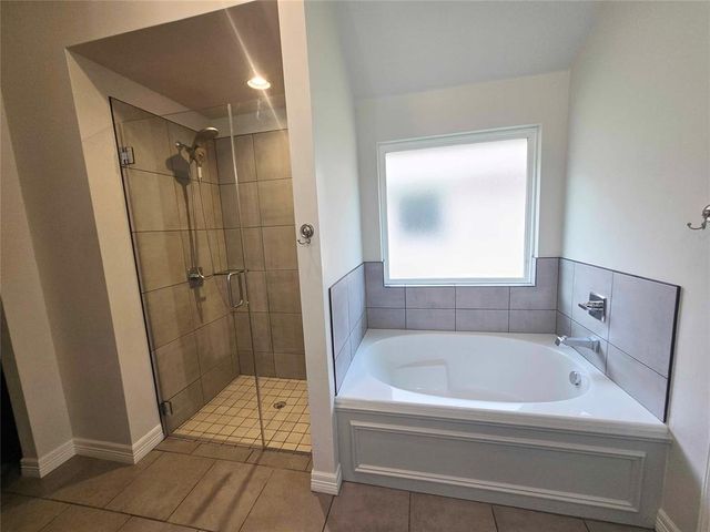 9221 Anaum Lane, Yukon, OK 73099