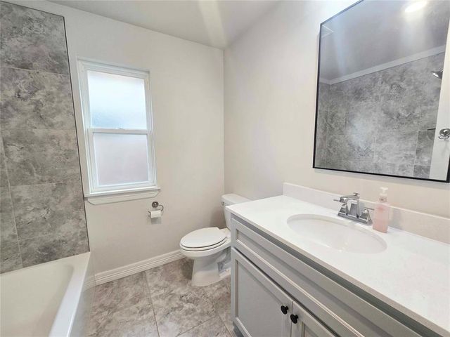 9221 Anaum Lane, Yukon, OK 73099
