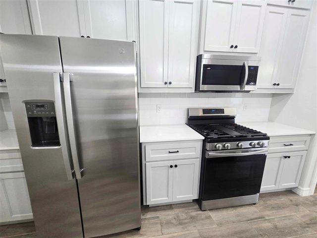 9221 Anaum Lane, Yukon, OK 73099