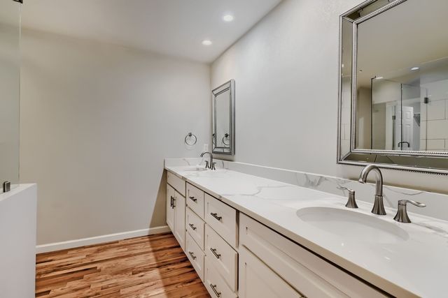 6915 E Grand Avenue, Dallas, TX 75223