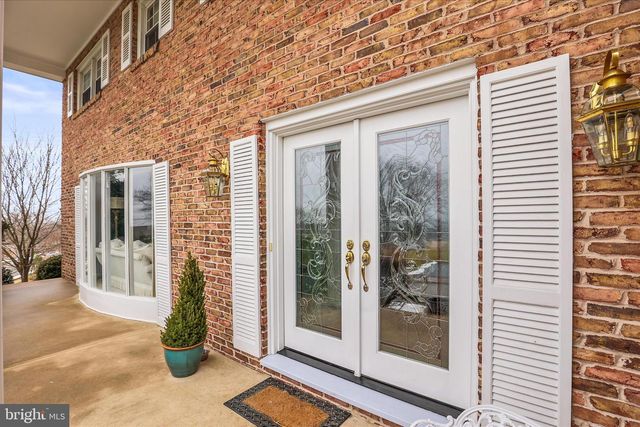 2940 BROXTON LN, York, PA 17402