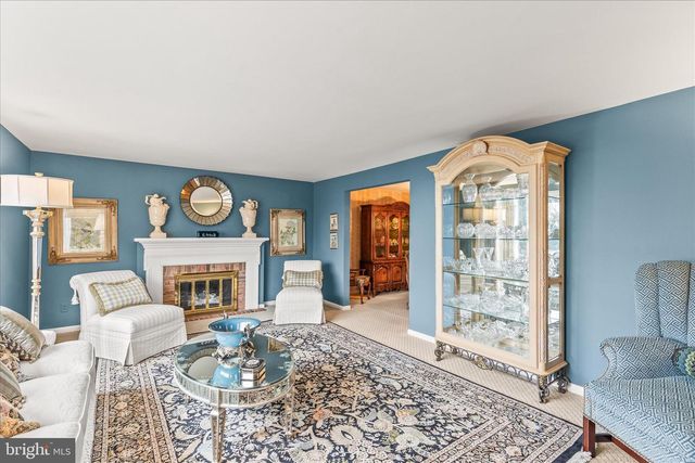 2940 BROXTON LN, York, PA 17402