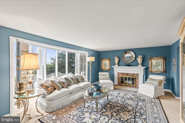 2940 BROXTON LN, York, PA 17402