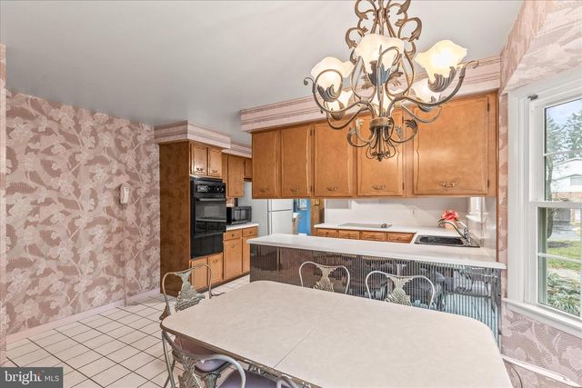 2940 BROXTON LN, York, PA 17402