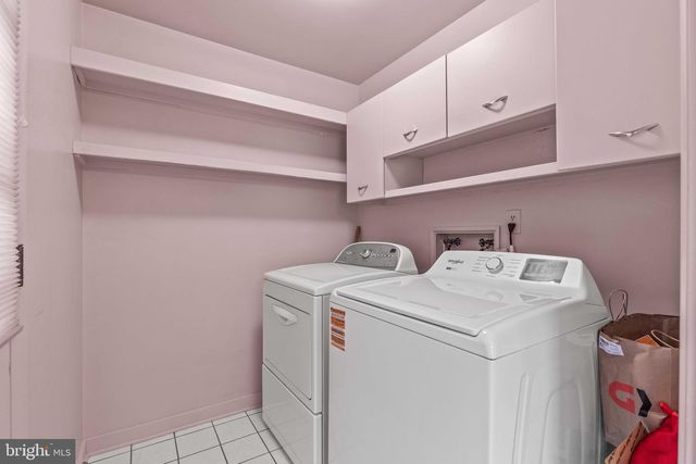 2940 BROXTON LN, York, PA 17402