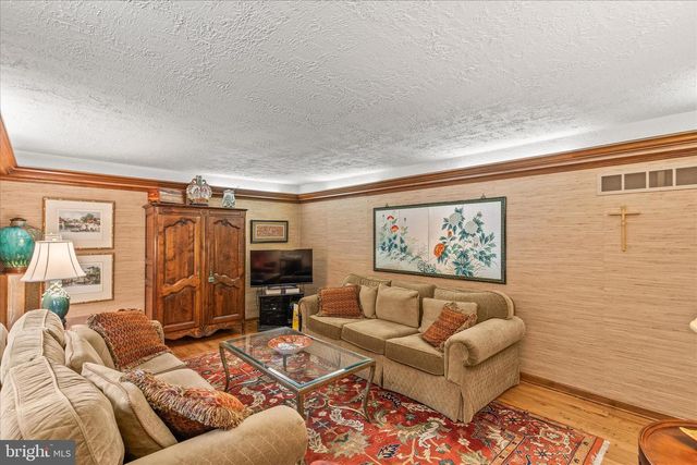 2940 BROXTON LN, York, PA 17402