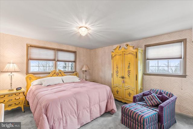 2940 BROXTON LN, York, PA 17402