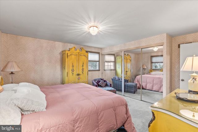 2940 BROXTON LN, York, PA 17402