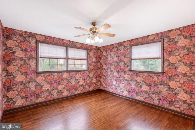 2940 BROXTON LN, York, PA 17402