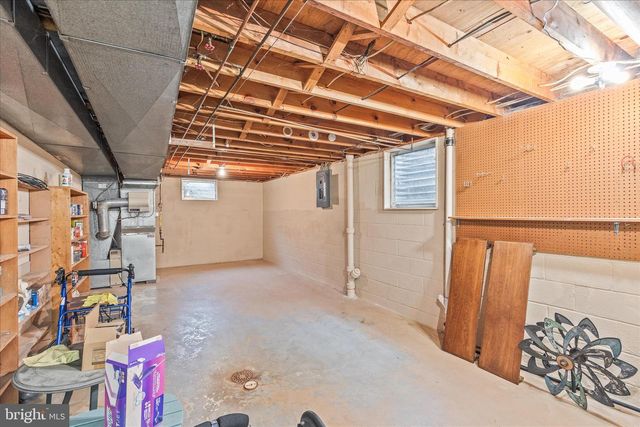 2940 BROXTON LN, York, PA 17402