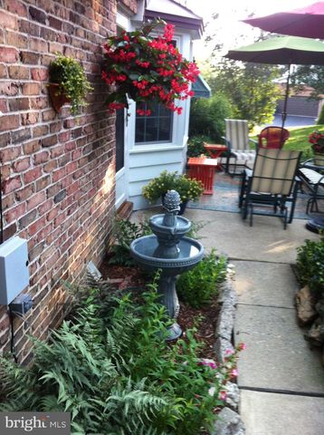 2940 BROXTON LN, York, PA 17402