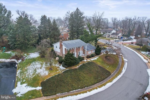 2940 BROXTON LN, York, PA 17402