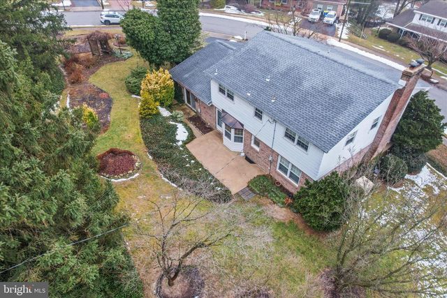 2940 BROXTON LN, York, PA 17402