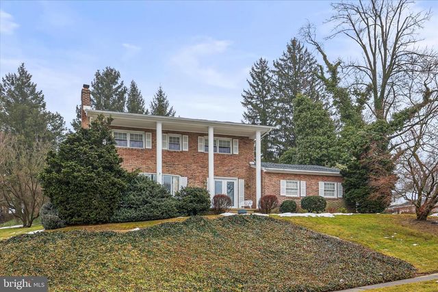 2940 BROXTON LN, York, PA 17402