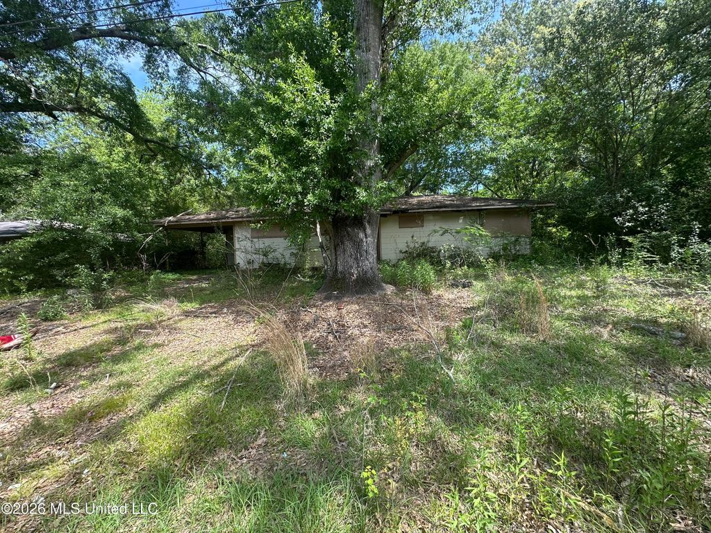 3236 Corey Drive, Jackson, MS 39212
