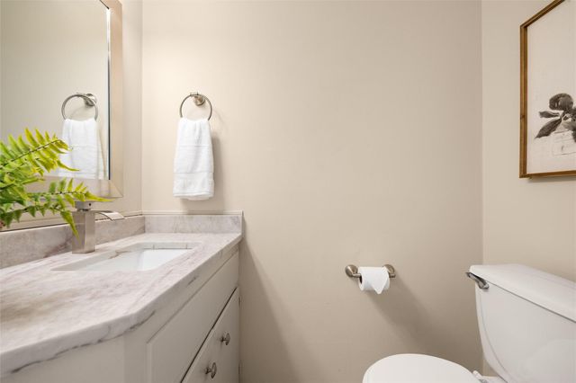 3613 Las Colinas DR C, Austin, TX 78731