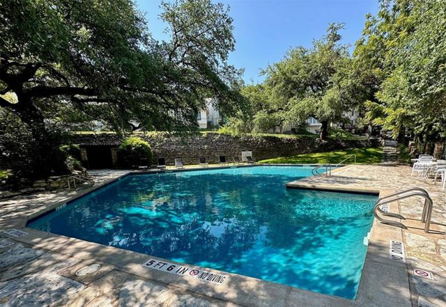3613 Las Colinas DR C, Austin, TX 78731