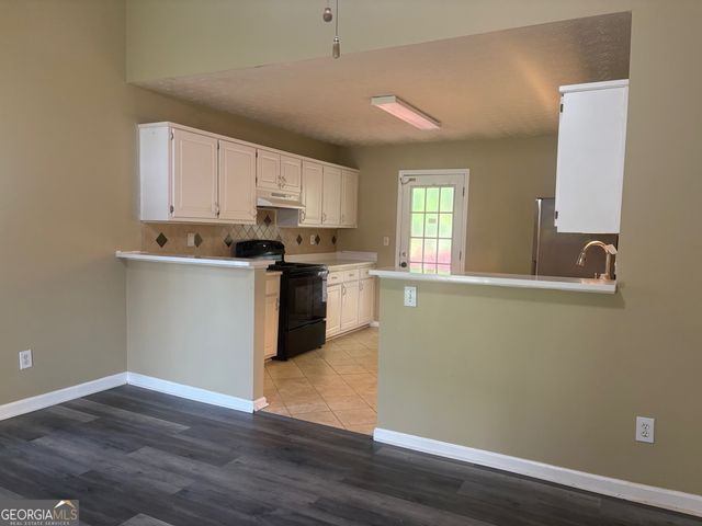 7279 Williamsburg Drive, Riverdale, GA 30274