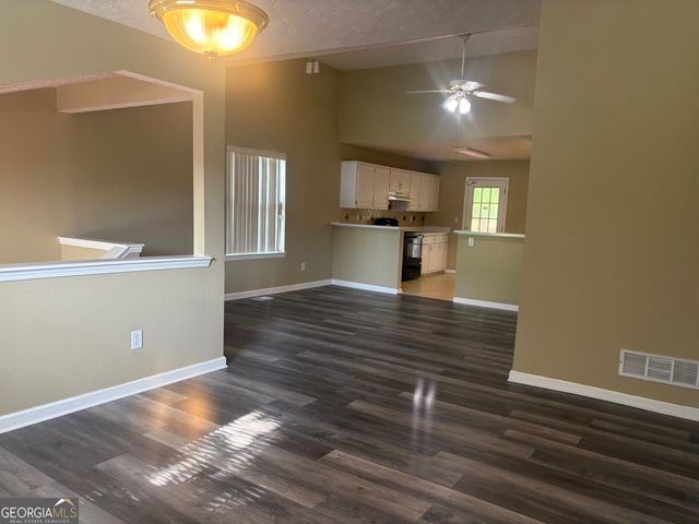 7279 Williamsburg Drive, Riverdale, GA 30274