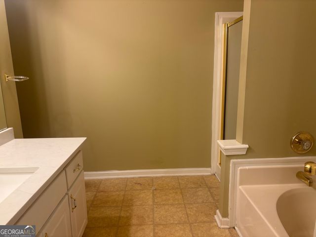 7279 Williamsburg Drive, Riverdale, GA 30274