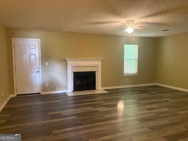 7279 Williamsburg Drive, Riverdale, GA 30274