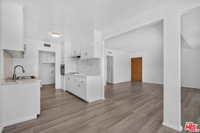 324 E Tamarack Avenue, Inglewood, CA 90301