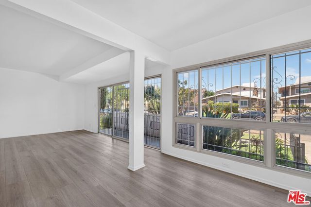 324 E Tamarack Avenue, Inglewood, CA 90301