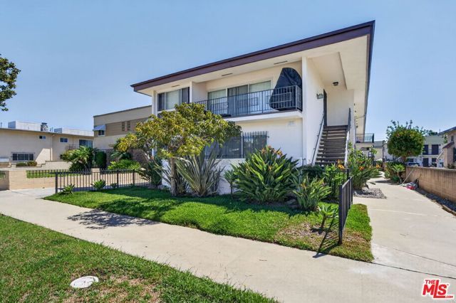 324 E Tamarack Avenue, Inglewood, CA 90301