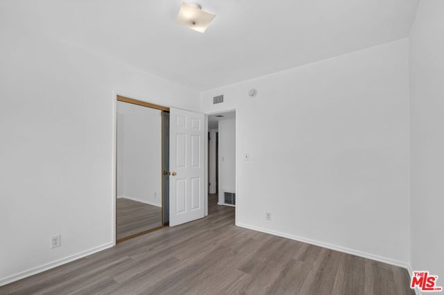 324 E Tamarack Avenue, Inglewood, CA 90301