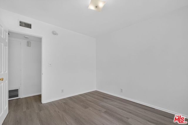 324 E Tamarack Avenue, Inglewood, CA 90301