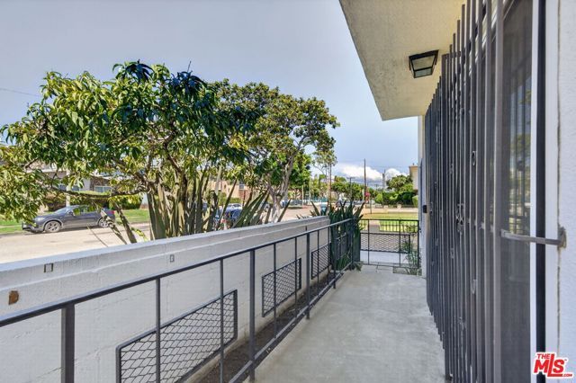 324 E Tamarack Avenue, Inglewood, CA 90301