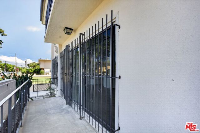 324 E Tamarack Avenue, Inglewood, CA 90301