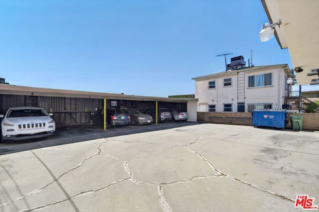 324 E Tamarack Avenue, Inglewood, CA 90301