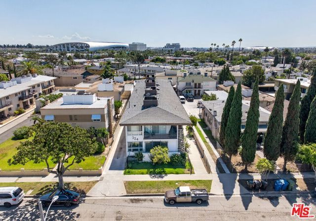 324 E Tamarack Avenue, Inglewood, CA 90301