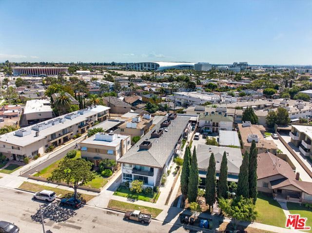 324 E Tamarack Avenue, Inglewood, CA 90301
