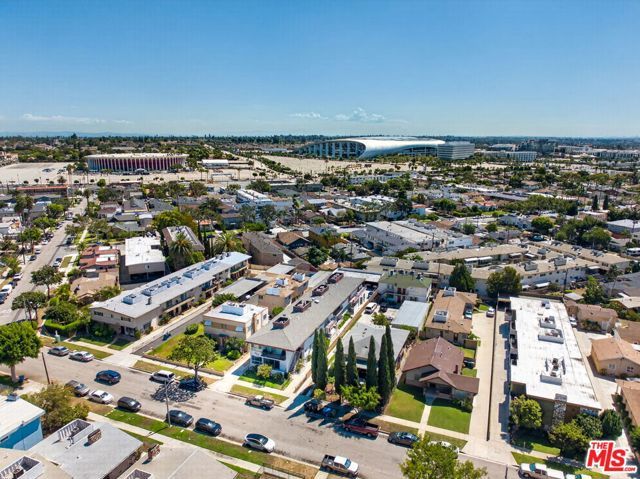 324 E Tamarack Avenue, Inglewood, CA 90301