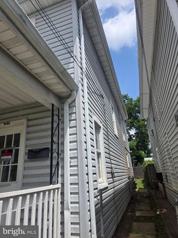 384 NATIONAL AVE, Winchester, VA 22601