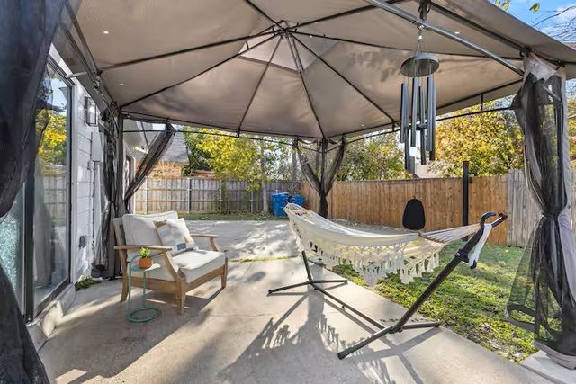 3925 Bond Street, Rowlett, TX 75088