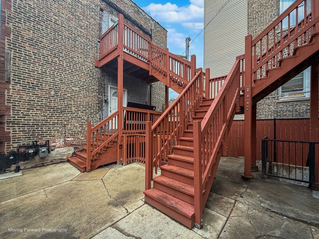 2524 S California Avenue, Chicago, IL 60608