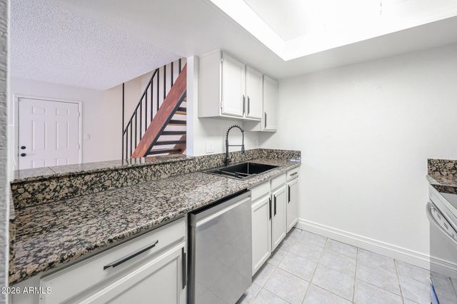 17032 N 16th Drive Unit 7, Phoenix, AZ 85023