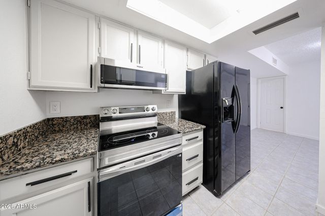 17032 N 16th Drive Unit 7, Phoenix, AZ 85023