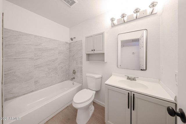 17032 N 16th Drive Unit 7, Phoenix, AZ 85023
