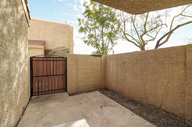 17032 N 16th Drive Unit 7, Phoenix, AZ 85023