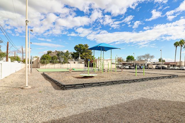 17032 N 16th Drive Unit 7, Phoenix, AZ 85023
